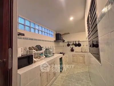 image_rental-31525474