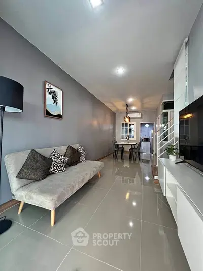 image_rental-32172695