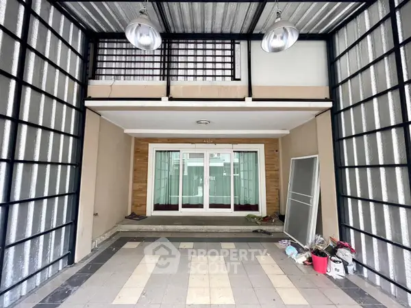 image_rental-12858982