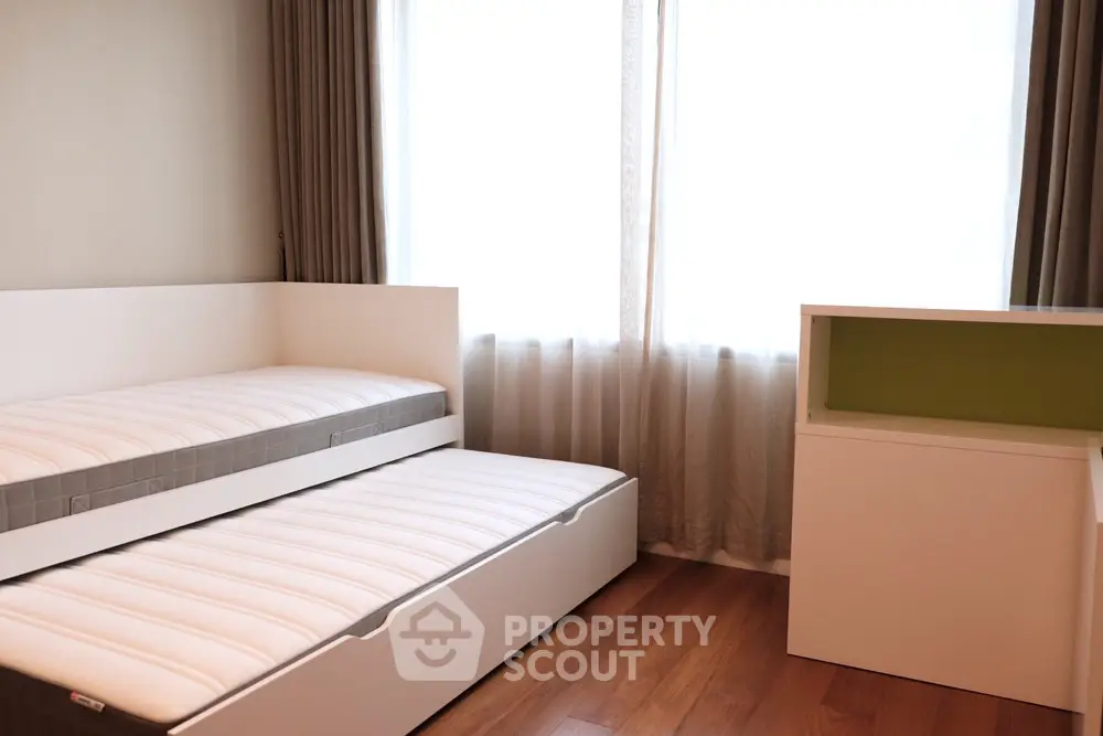  2 Bedrooms Condo at Bright Sukhumvit 24 Condominium-1