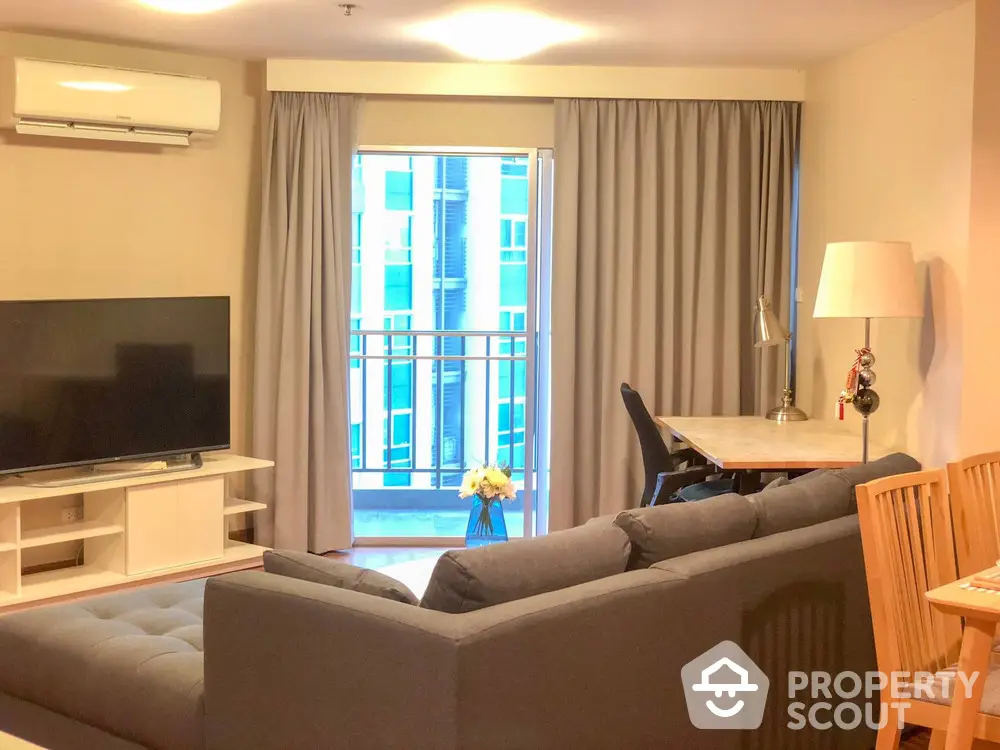  2 Bedrooms Condo at Belle Grand Rama 9-8