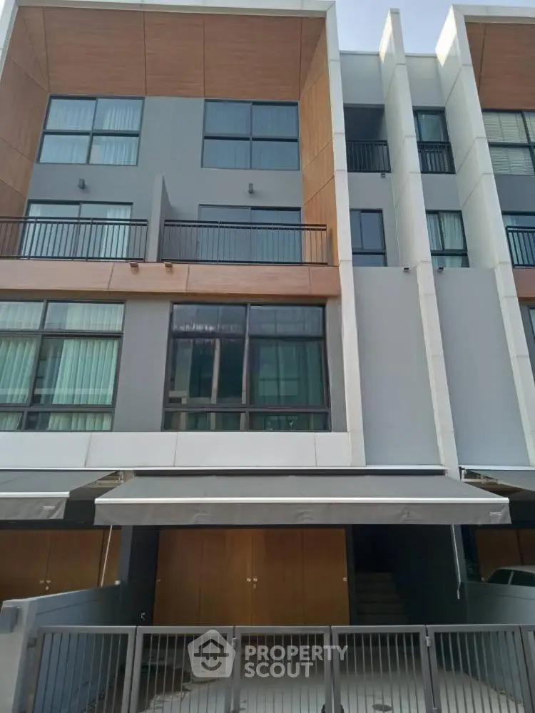 52be040d7fcaade4305904518c5fad6a (1).jpg