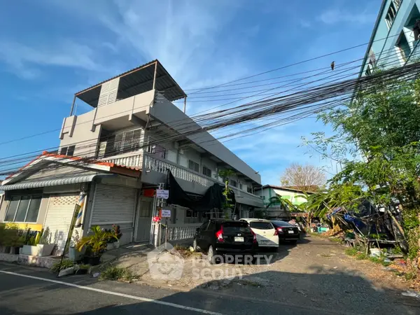 image_rental-12476419