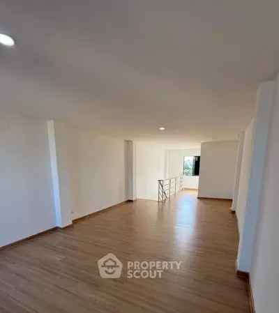 Screenshot 2569-03-26 at 22.47.44.jpg