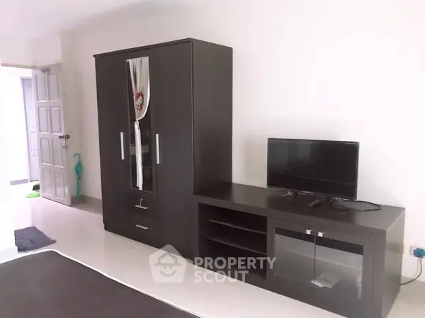 image_rental-7764531