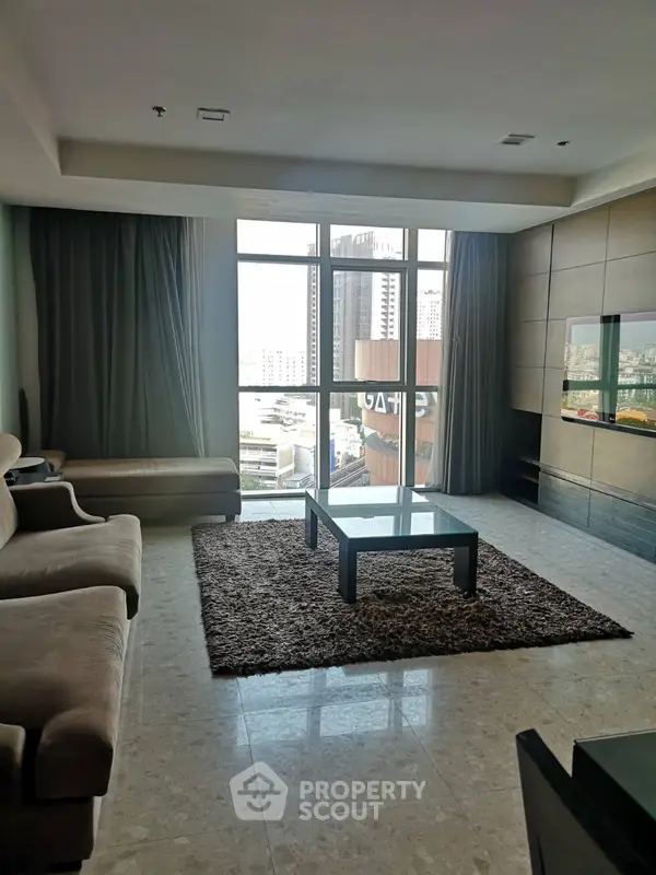 image_rental-5305573