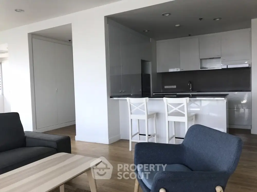  2 Bedrooms Condo -1