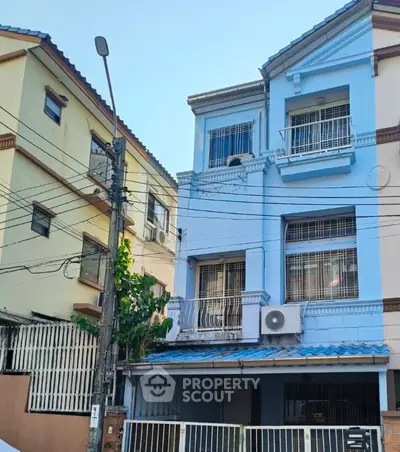 image_rental-30366239