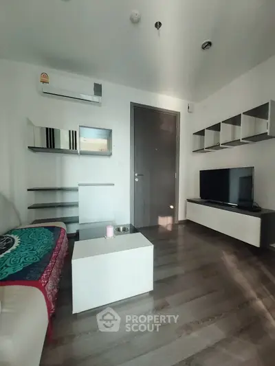1 Bedroom Condo at The Base Park East Sukhumvit 77-7