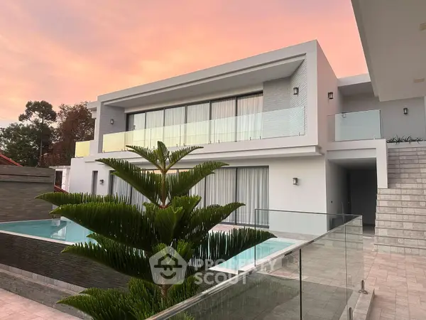 image_rental-13167109