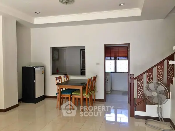 image_rental-25517087