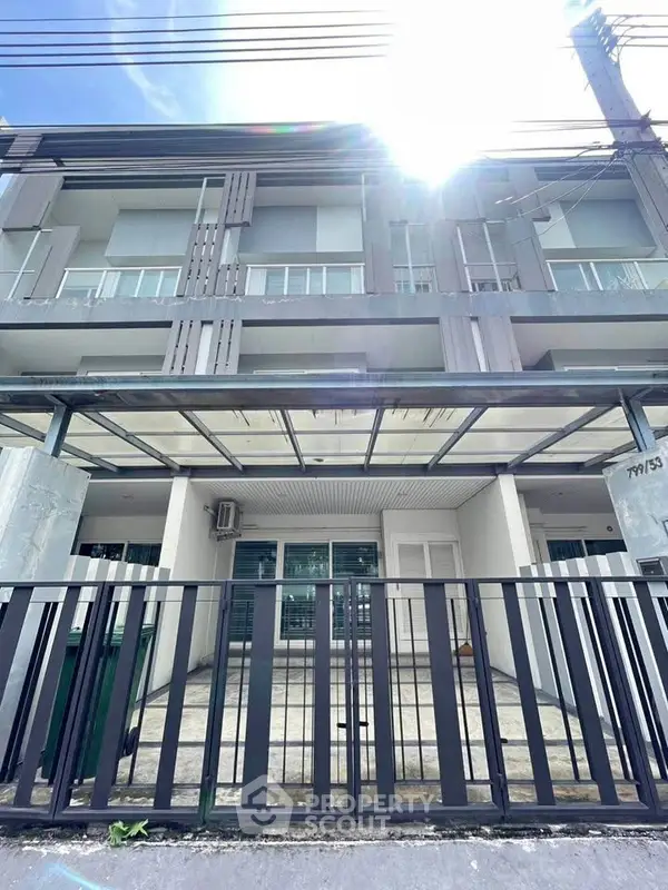 image_rental-31581803