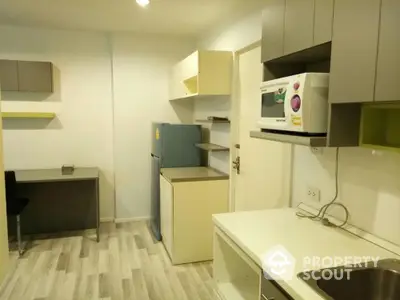  1 Bedroom Condo at The Key Paholyothin-3