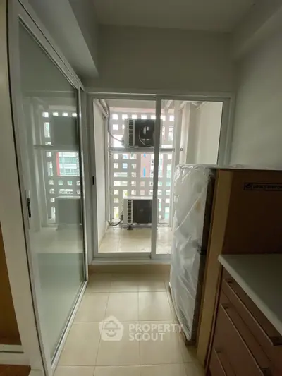 1 Bedroom Condo -2
