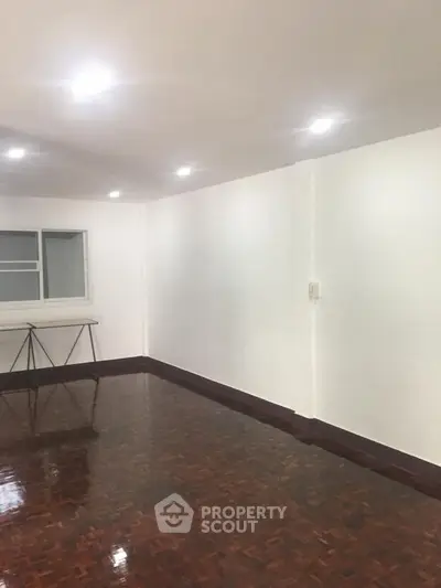  3 Bedrooms Condo -2
