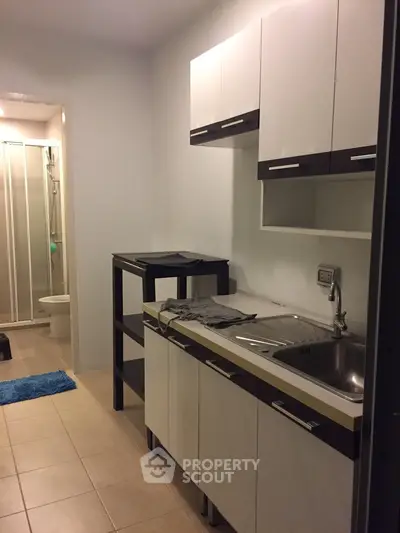  1 Bedroom Condo at The Niche Taksin-4