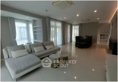 image_rental-28578716