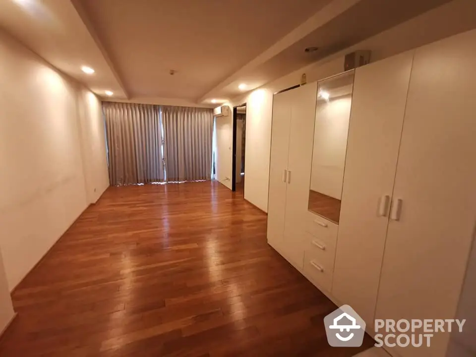 Fully Furnished 1 Bedroom Condo at Abstracts Phahonyothin Park-1