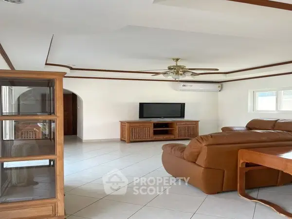 image_rental-10282619