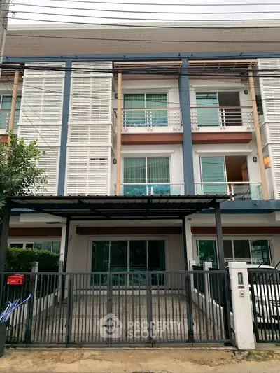 image_rental-17077404