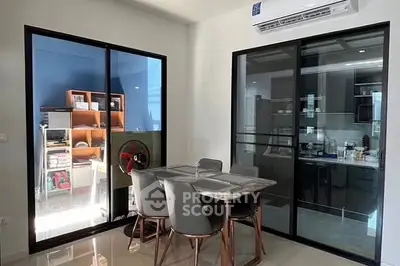 image_rental-28550855