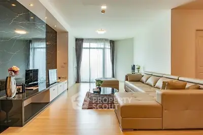 image_rental-30726191