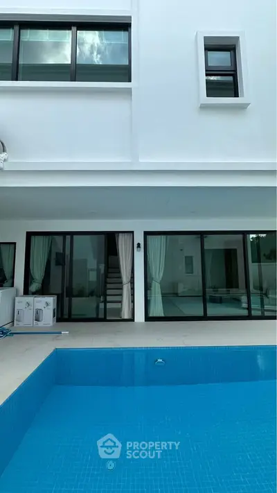 image_rental-29159650