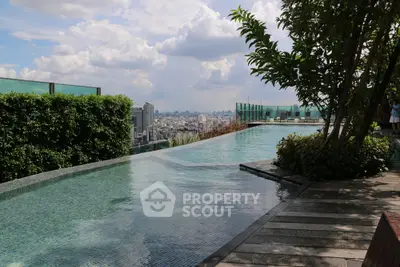  2 Bedrooms Condo -3