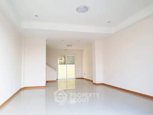 image_rental-26796604