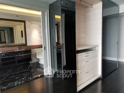  3 Bedrooms Condo at Amanta Lumpini-3