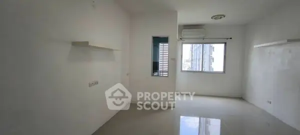 image_rental-27212630