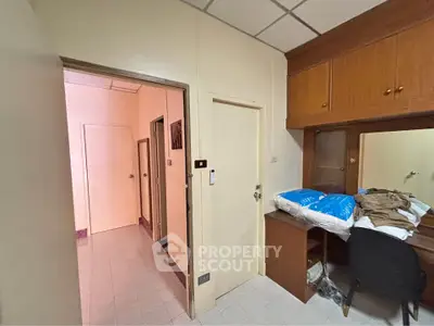 image_rental-29560525