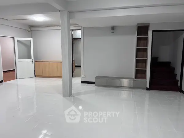 image_rental-20361037