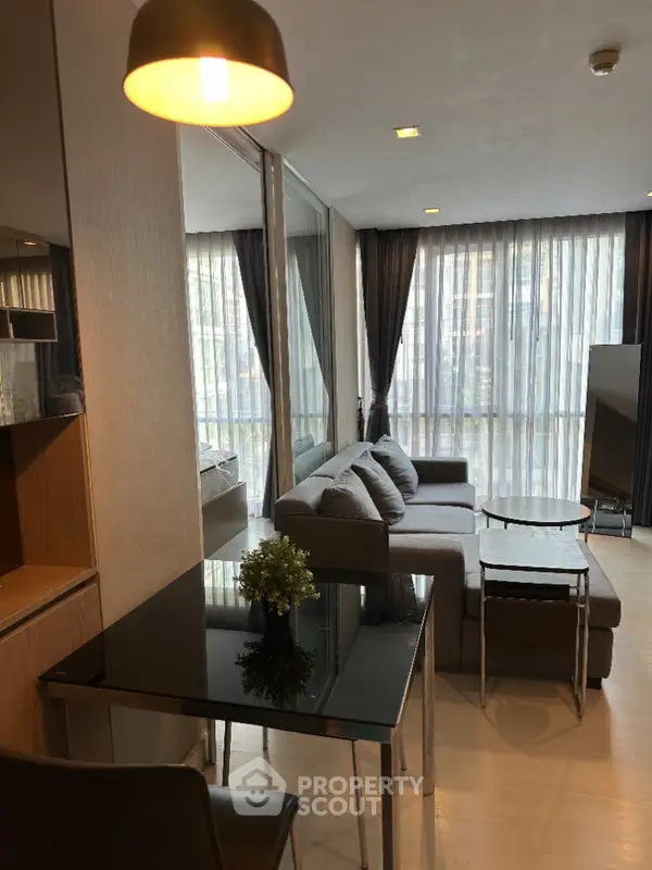 image_rental-10662917