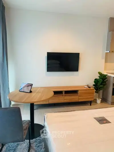  1 Bedroom Condo at Life Sathorn 10-3