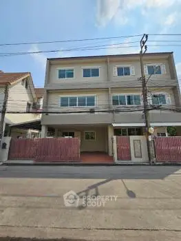 image_rental-21882688