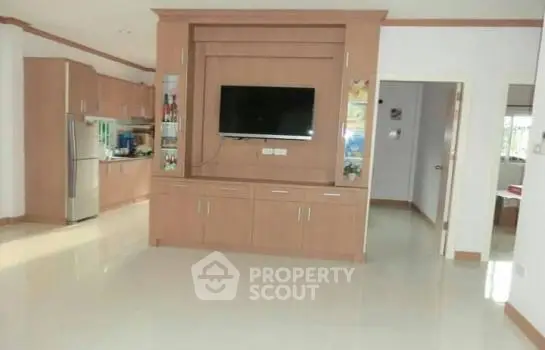 image_rental-8851451