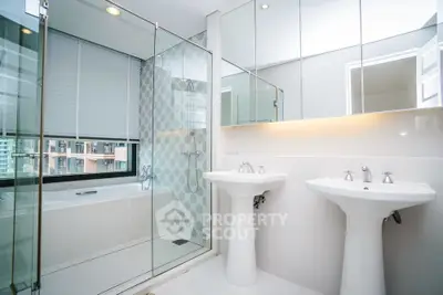  2 Bedrooms Condo at Aguston Sukhumvit 22-5