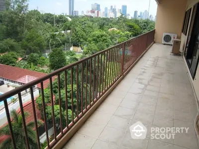  2 Bedrooms Apartment at Lin Court-4