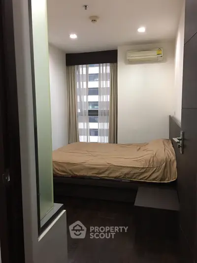 Fully Furnished 1 Bedroom Condo at Ideo Q Phayathai-4