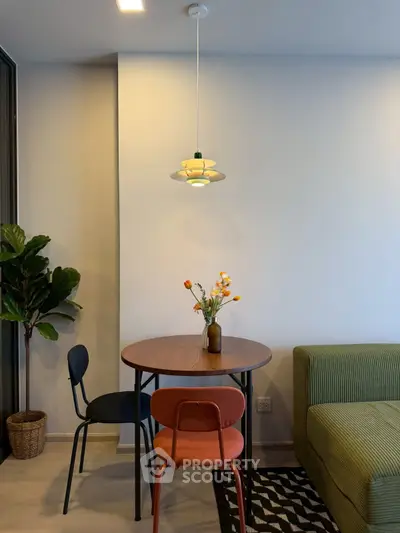 Chic modern living room with stylish furniture and elegant lighting