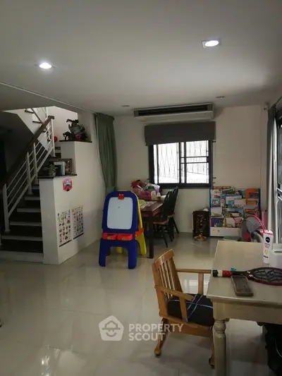 image_rental-27262210