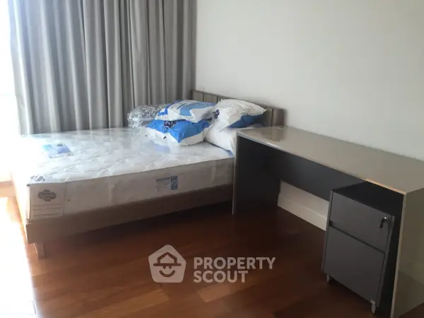 image_rental-5262269