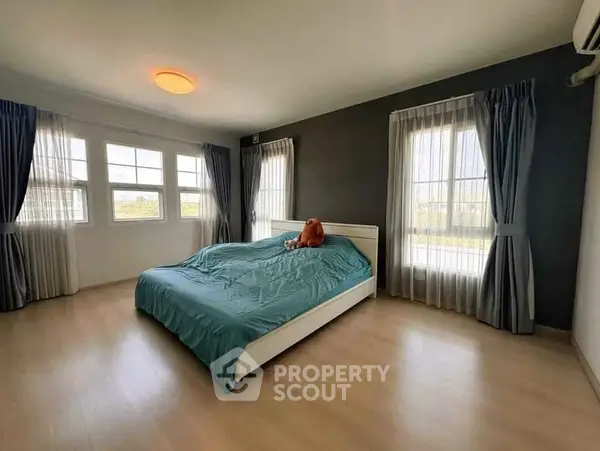 image_rental-28638256