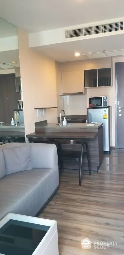  1 Bedroom Condo -2