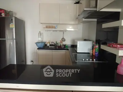  2 Bedrooms Condo at Watermark Chaopraya River-3