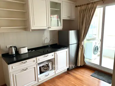 1 Bedroom Condo at Ivy Sathorn 10 Kitchen