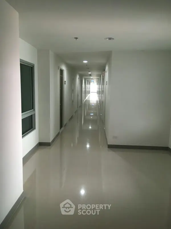 image_rental-5322280