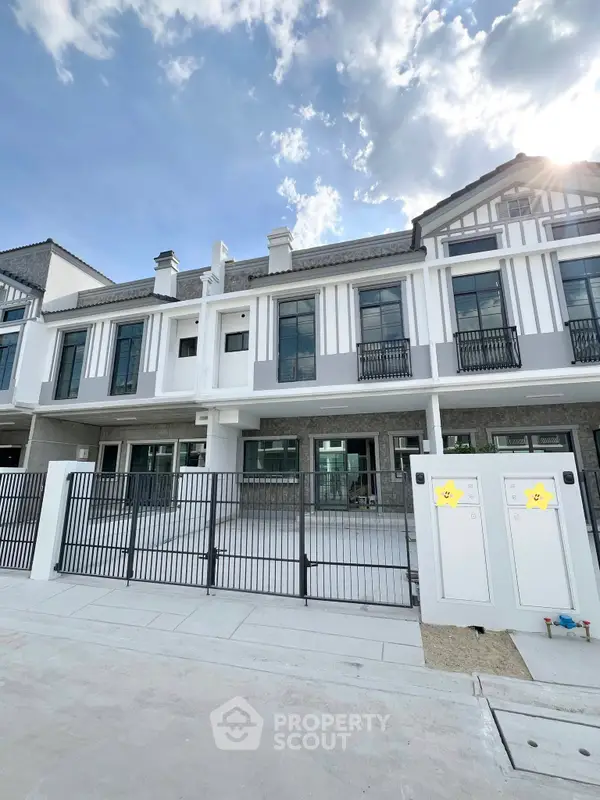 image_rental-30825325