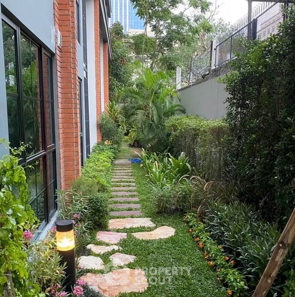 Screenshot 2569-03-24 at 14.24.26.jpg